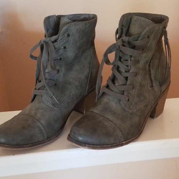 Roxy Shoes - Roxy Moto Combat Army Green Lace Up Zip Boots 9.5